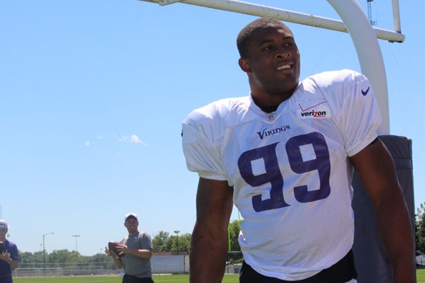 2015 Minnesota Vikings Training Camp: Dangerous and Deep Defensive Line 