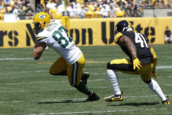 Packers Confirm Jordy Nelson Tore ACL, Out for the Season