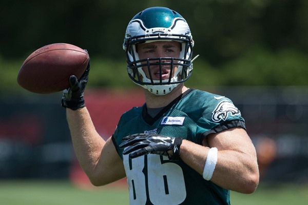Philadelphia Eagles TE Zach Ertz Remains Questionable for Opener
