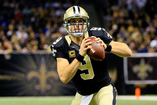 Drew Brees Ties NFL Record with Seven Touchdowns in Win