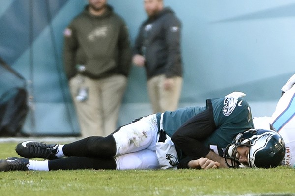 Sam Bradford Suffers Shoulder Sprain, Concussion