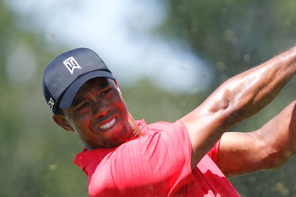 Tiger's Inconsistent Play on Weekend Continues at the Barclays