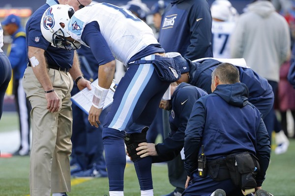 Marcus Mariota Out for the Season with Sprained MCL