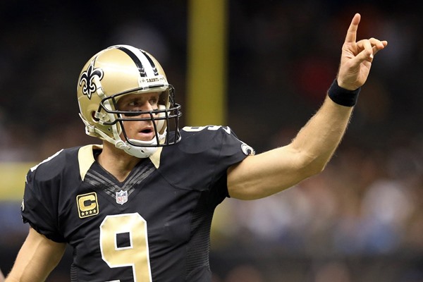 Report: Drew Brees has Torn Plantar Fascia in Foot