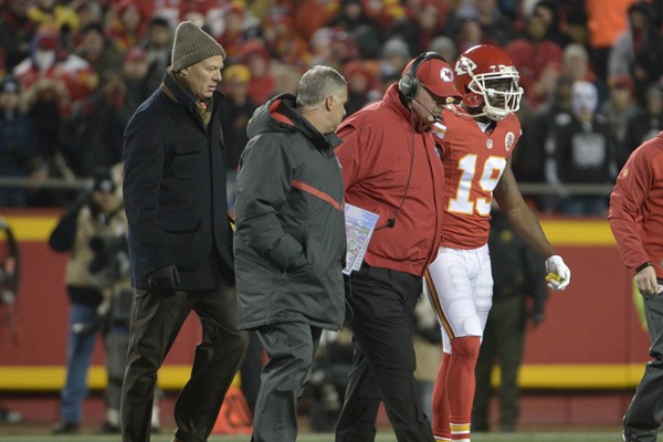 Jeremy Maclin Suffers High-Ankle Sprain, Status Uncertain for Divisional Playoffs
