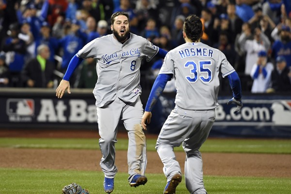 Previewing the AL Central Heading Into Spring Training