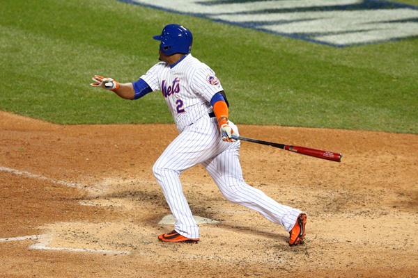 Report: Cleveland Indians Sign Juan Uribe