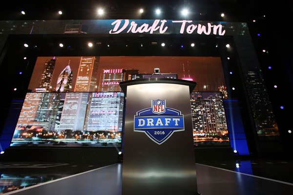 2016 NFL Draft Live Tracker and Grades, First Round 