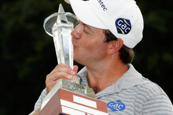 Richard Sterne Wins Joburg Open By Seven Shots on European Tour