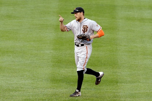 Giants OF Hunter Pence Out for Two Months
