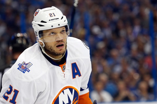 Kyle Okposo Signs with Buffalo Sabres