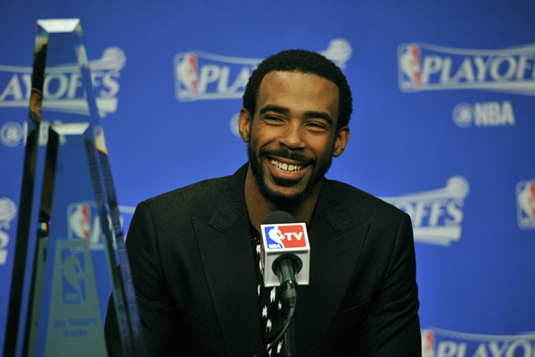Memphis Grizzlies Re-Sign Mike Conley to Five-Year, $153 Million Contract 