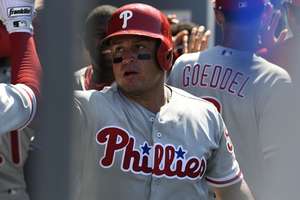 Phillies Trade Carlos Ruiz to the Dodgers for A.J. Ellis