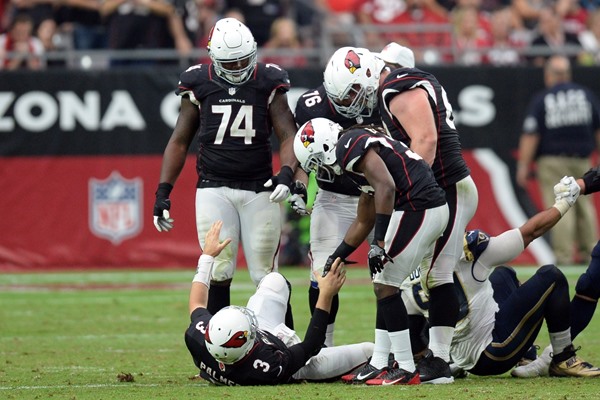 Fantasy Impact: Carson Palmer Suffers Concussion in Loss to the Rams
