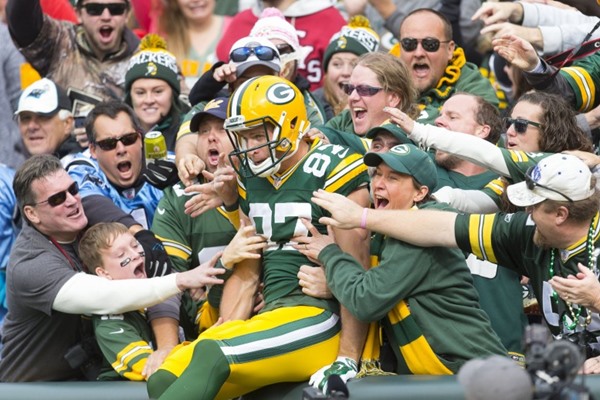 Despite Two Fractured Ribs, Jordy Nelson Hopes to Play Sunday 