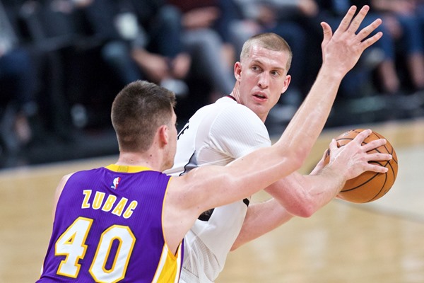 Fantasy Slant: Blazers Trade Mason Plumlee to the Nuggets 