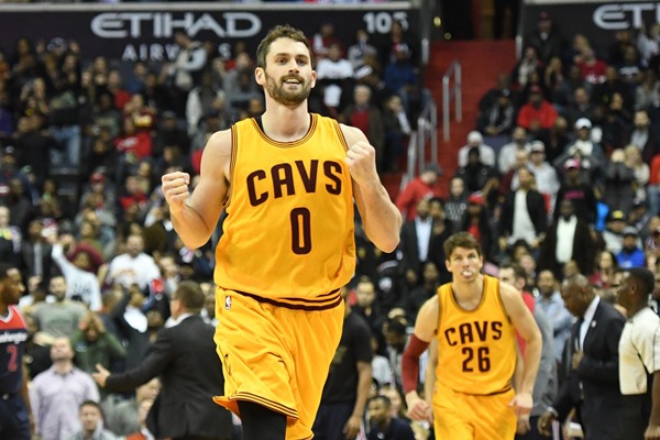 Kevin Love Expected to be Sidelined Six Weeks with Knee Injury 
