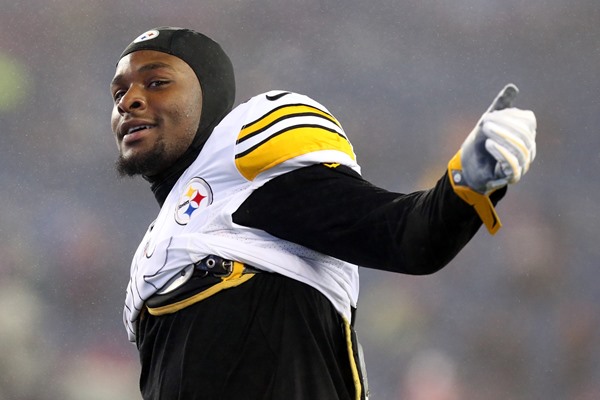 Fantasy Slant: Steelers Hand Le'Veon Bell Exclusive Franchise Tag 