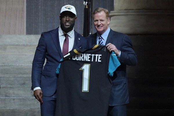 NFL Draft Fantasy Slant: Jacksonville Jaguars Select RB Leonard Fournette 