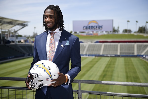 Injury Alert: Chargers Rookie WR Mike Williams Has Herniated Disc 