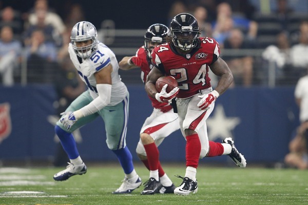 Fantasy Slant: Falcons Make Devonta Freeman NFL's Highest-Paid Running Back
