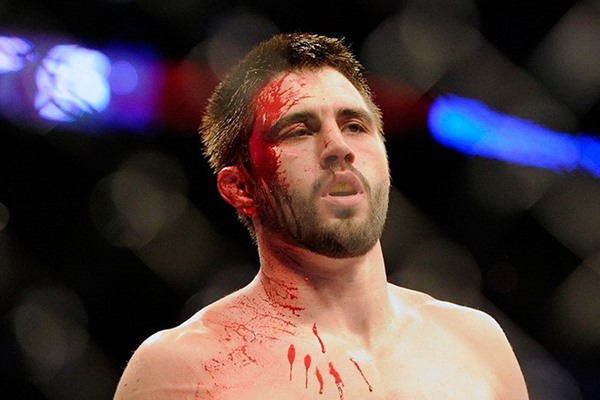 Carlos Condit Says Johny Hendricks is “More Dangerous Version” of Dan Henderson