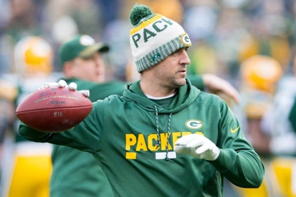 Packers QB Aaron Rodgers Cleared to Return in Week 15