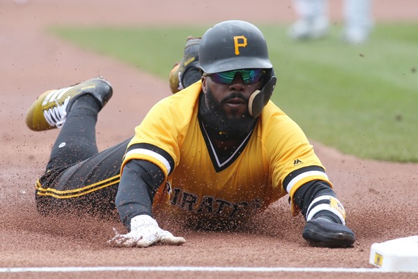 Fantasy Spin: Pirates 2B Josh Harrison Fractures Fifth Metacarpal