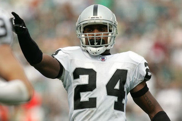 Charles Woodson Returns to Oakland 