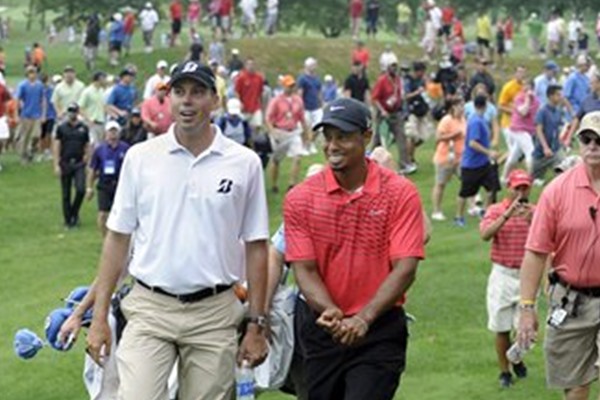 Matt Kuchar Takes Third Round Lead While Tiger Woods Shoots 44 at Memorial 