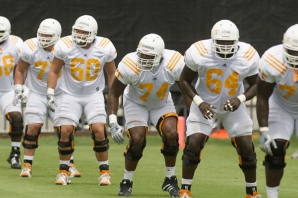 Top 10 Offensive Lines in College Football