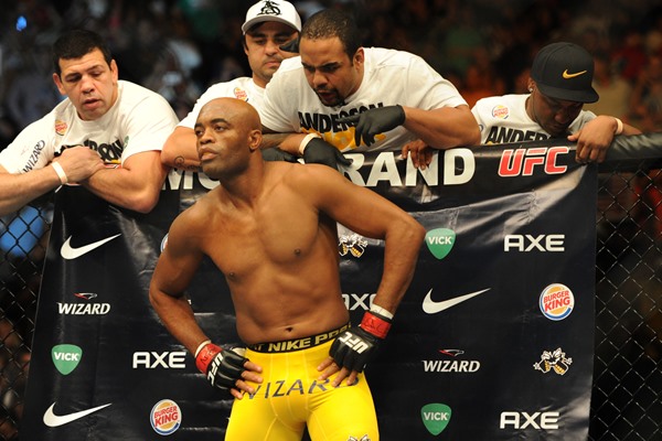 Anderson Silva on Showboating: ‘It Should Continue, it’s Part of the Show’