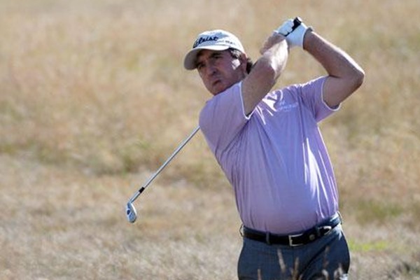 Senior Open: Gene Sauers leads after Day 1 at Birkdale.