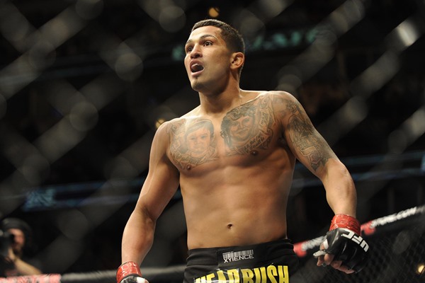 Jose Aldo’s Coach Says Anthony Pettis Faked Injury, ‘Showtime’ Denies Claim