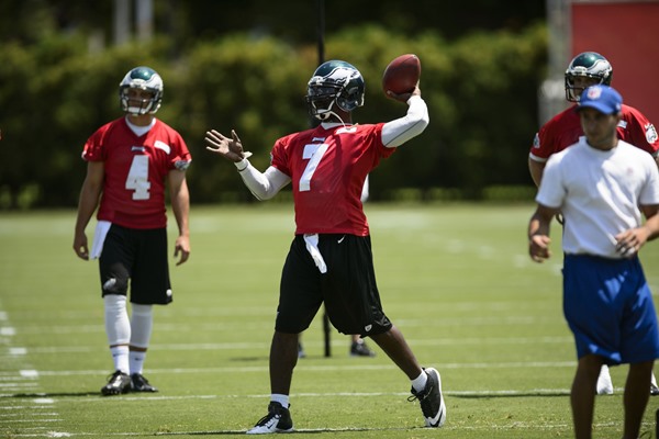 Projecting the Eagles Starting Quarterback Competition