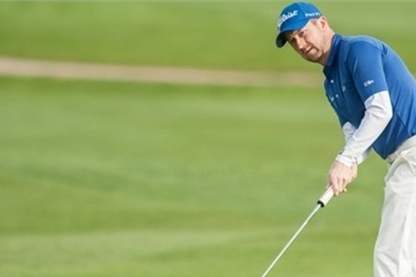 Liam Bond thrills the home crowd and leads in Wales after 36-holes.