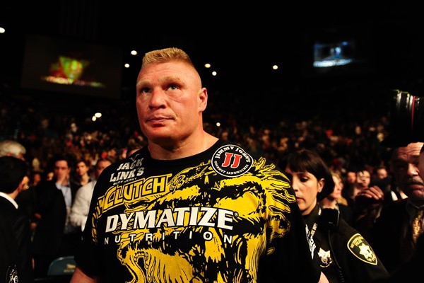 Rumor: Will WWE Superstar Brock Lesnar Return to the UFC in 2014?