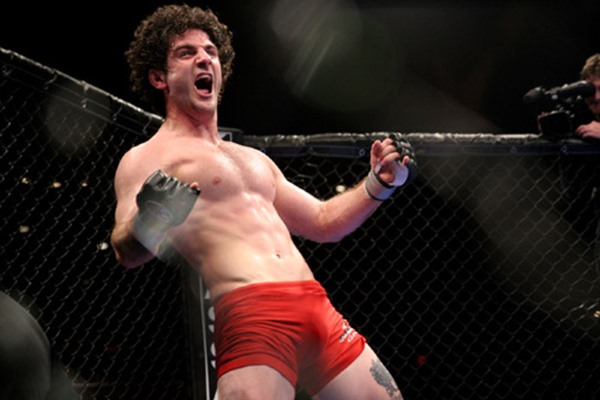 Charlie Brenneman Returns to UFC on 13 Days Notice, Faces Beneil Dariush