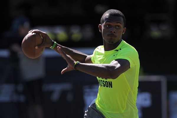 Which Freshman Will Benefit from Enrolling Early?