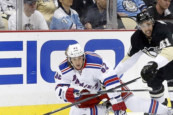 NHL Stanley Cup Playoffs 2014: Daily Picks for May 5, 2014