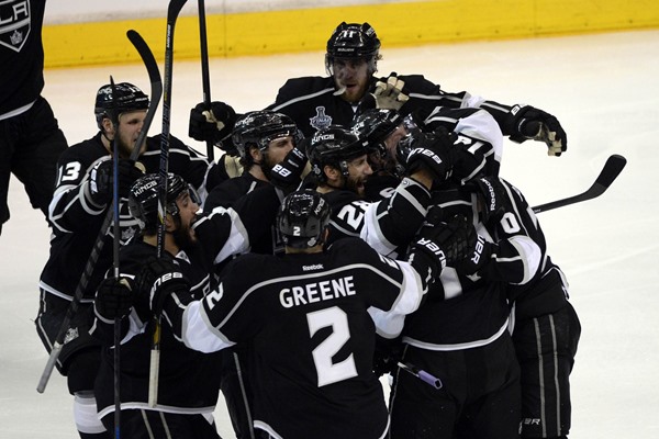 NHL Stanley Cup Final 2014: (No) Surprise! Los Angeles Comes From Behind to Steal Game 1