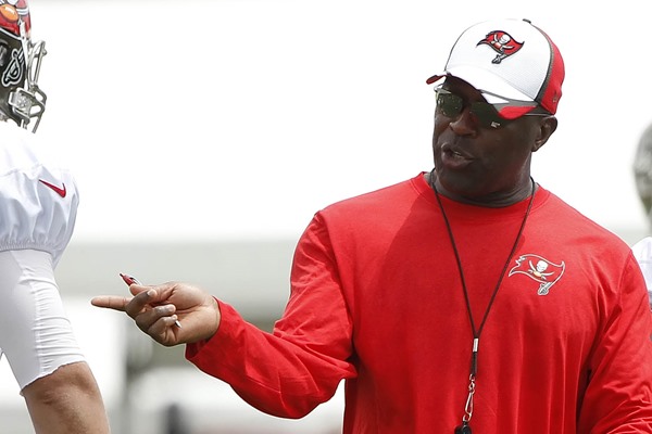 Predicting the Most Surprising NFL Team in Each Conference 