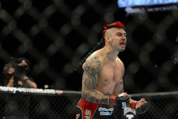 Dan Hardy Wants to Retire Original Ultimate Fighter Winner Diego Sanchez