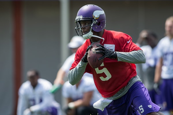 10 Fantasy Football Questions For Week 1 of the Preseason