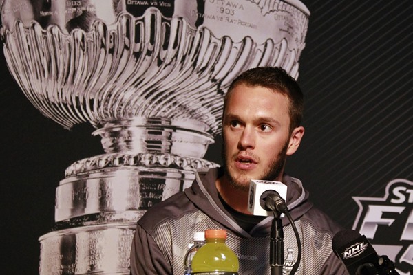 NHL Playoffs: Why Jonathan Toews is Best in NHL 